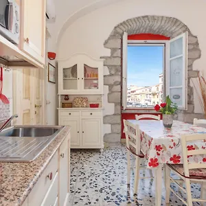 Il Borgo E6368 Bosa